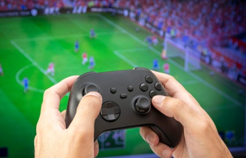 jogue o novo melhor jogo de futebol para celular super atualizado